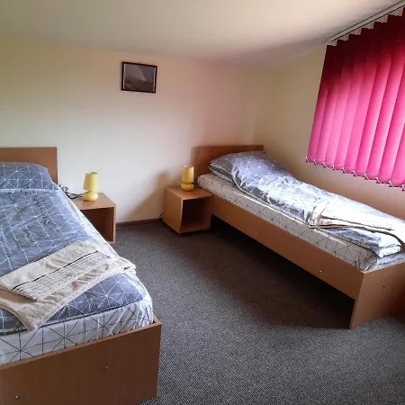 Casa Cu Flori *